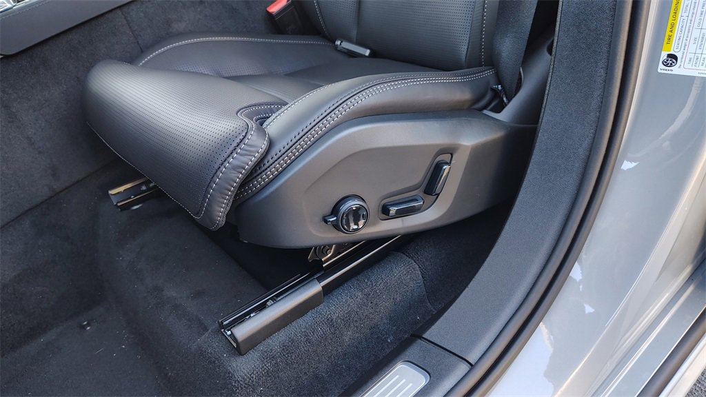 New 2026 Volvo XC90 B6 Ultra image 11