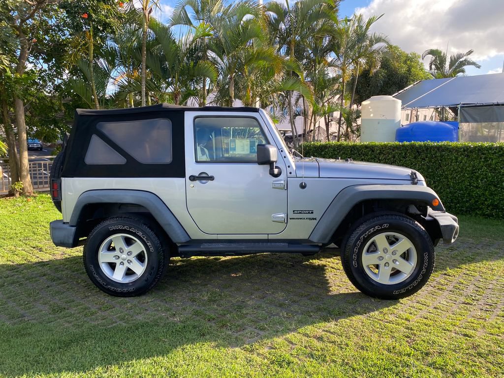 Used 2018 Jeep Wrangler Sport AWD/4WD image 26