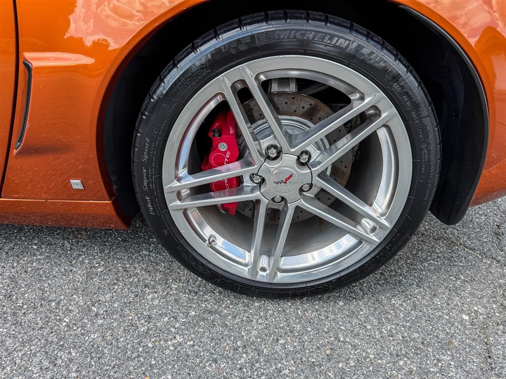 Used 2007 Chevrolet Corvette Z06 w/ Preferred Equipment Group RWD image 18