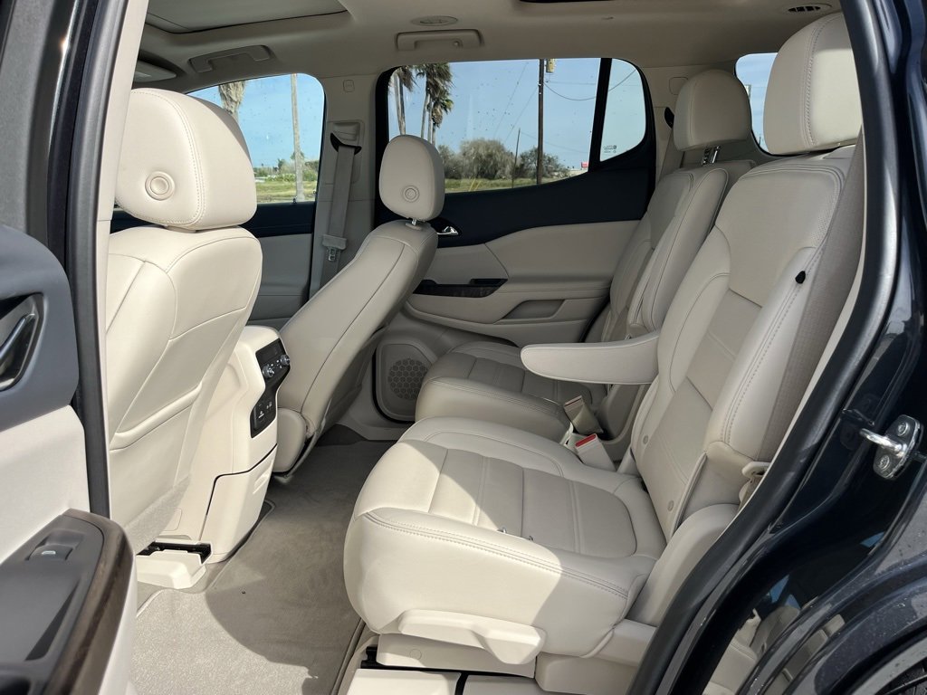 Used 2021 GMC Acadia Denali w/ Denali Technology Package image 18