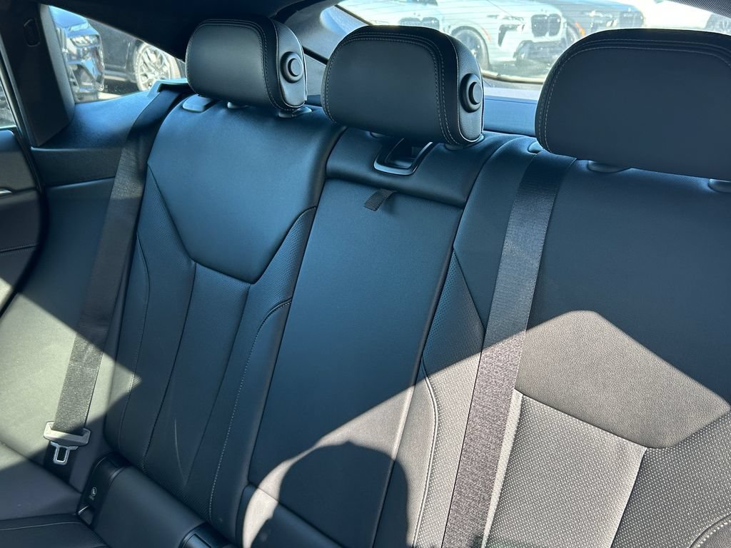 Used 2023 BMW i4 eDrive35 w/ Premium Package RWD image 32