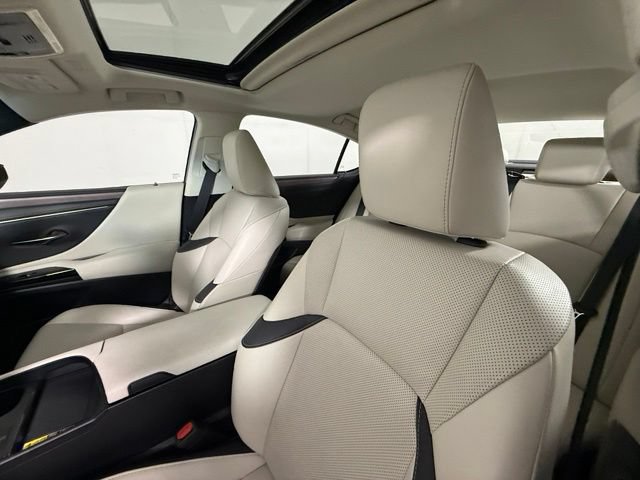 Certified 2024 Lexus ES 350 w/ Premium Package FWD image 8