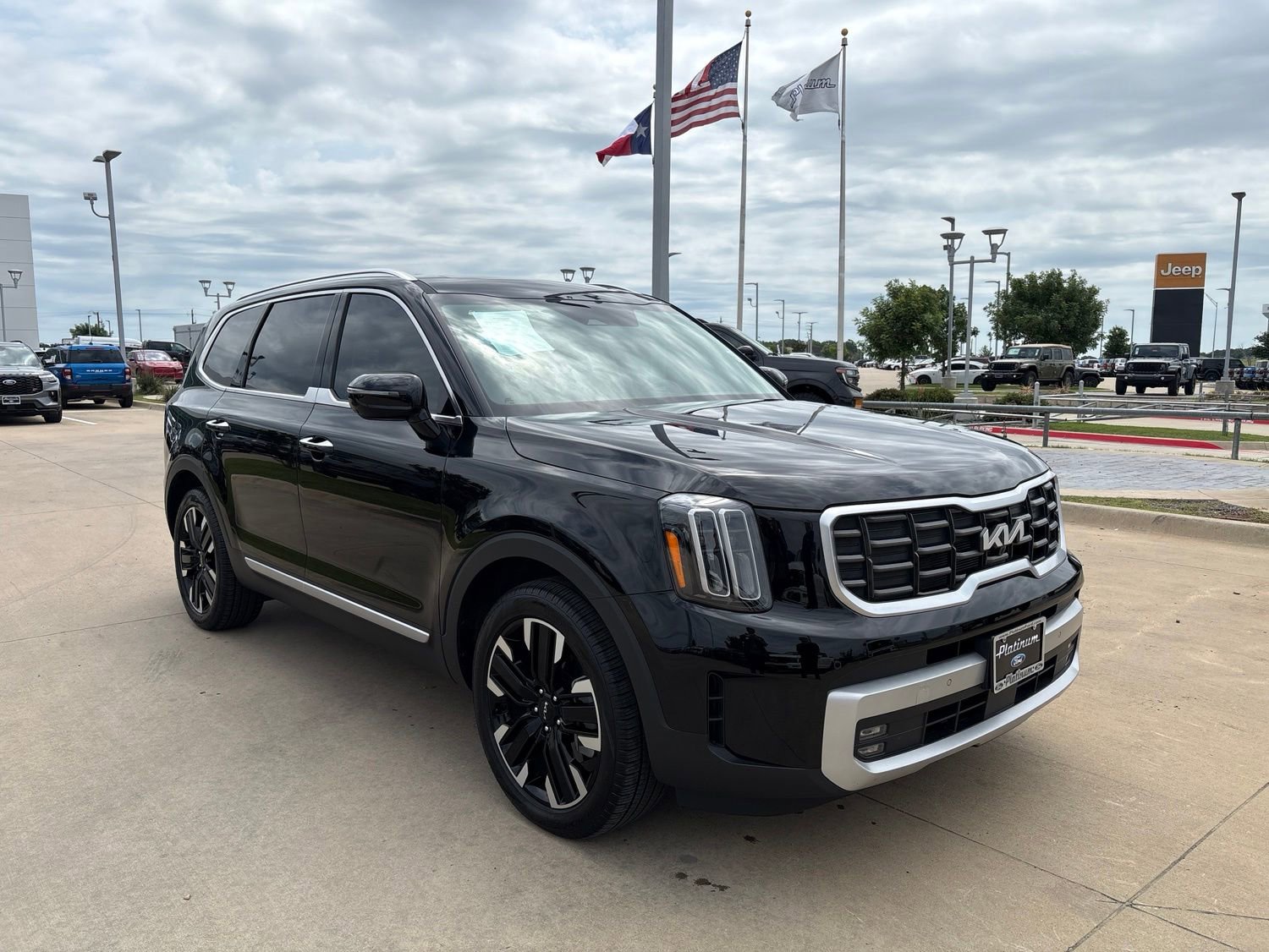 Used 2024 Kia Telluride SX FWD image 7