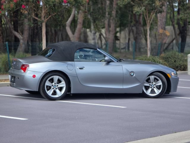 Used 2006 BMW Z4 3.0i RWD image 5