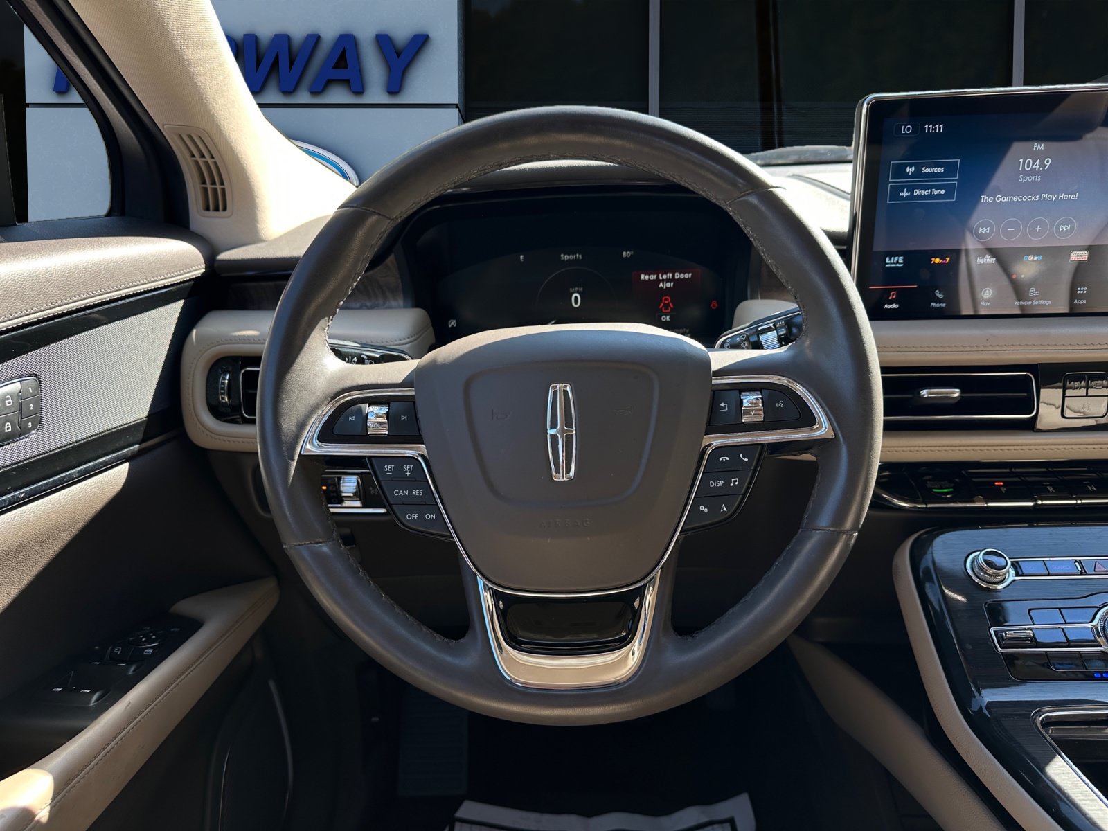 Used 2023 Lincoln Nautilus Reserve AWD/4WD image 14
