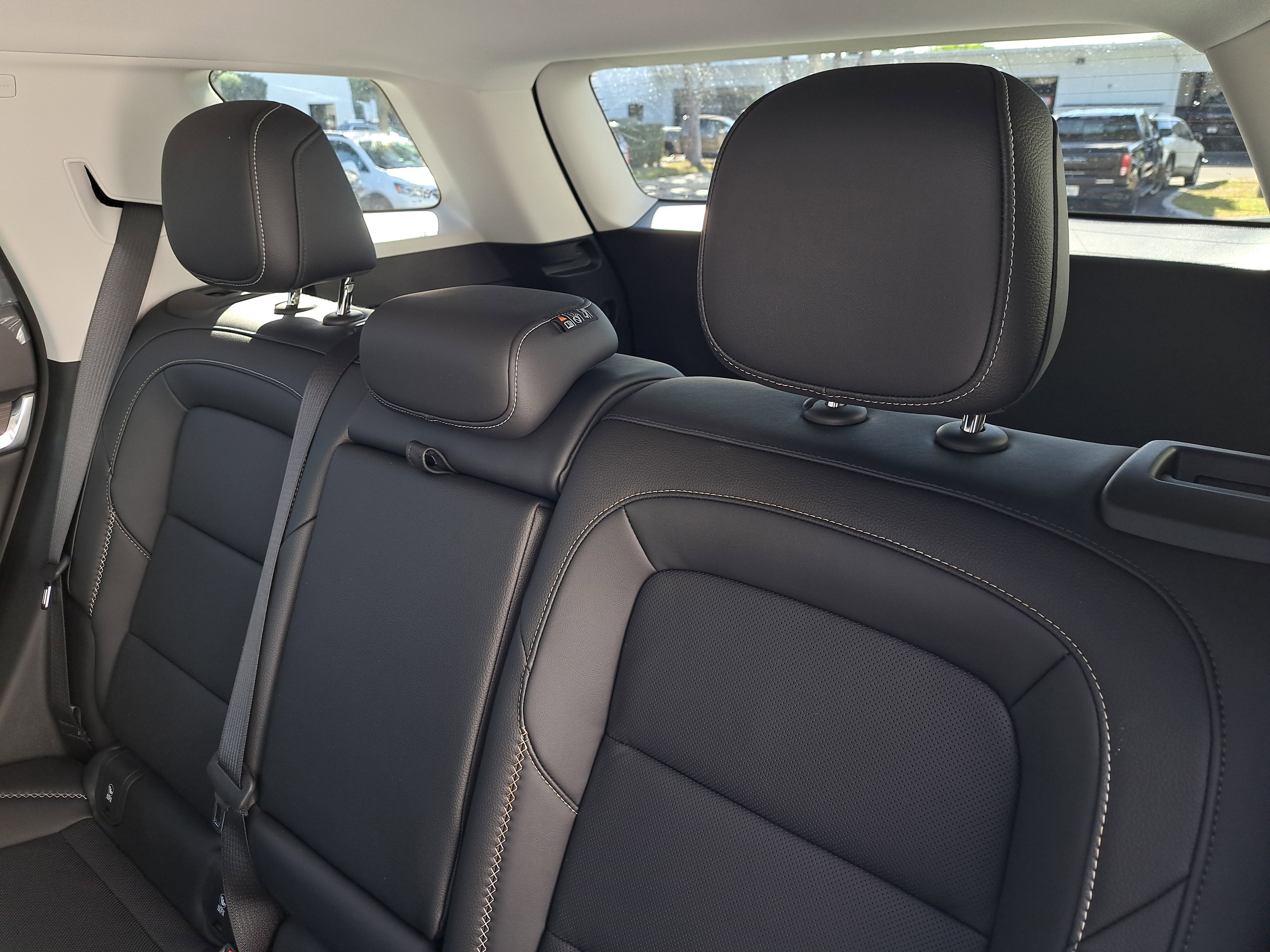 New 2026 GMC Terrain Denali w/ LPO, Black Badging Package image 13