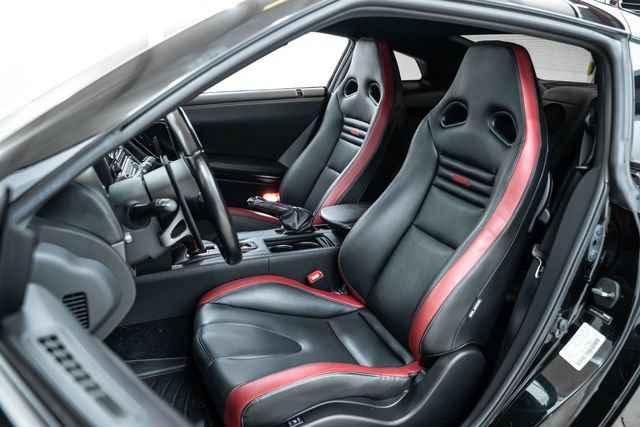 Used 2012 Nissan GT-R Black Edition AWD/4WD image 22