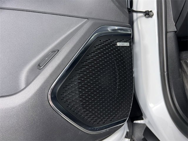 Used 2025 GMC Acadia Elevation image 25