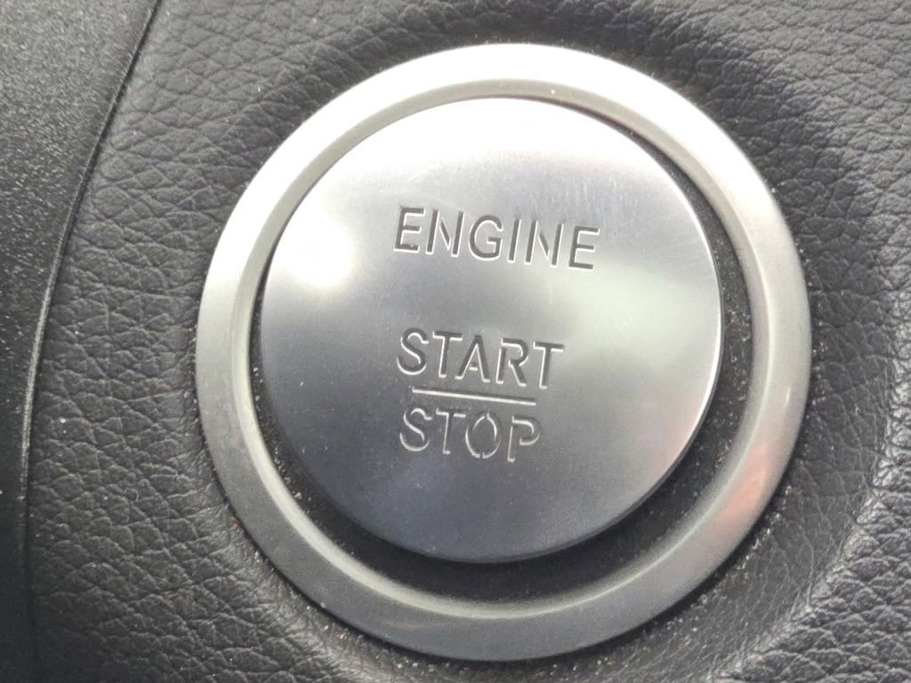 Certified 2018 Mercedes-Benz GLC 300 4MATIC image 36