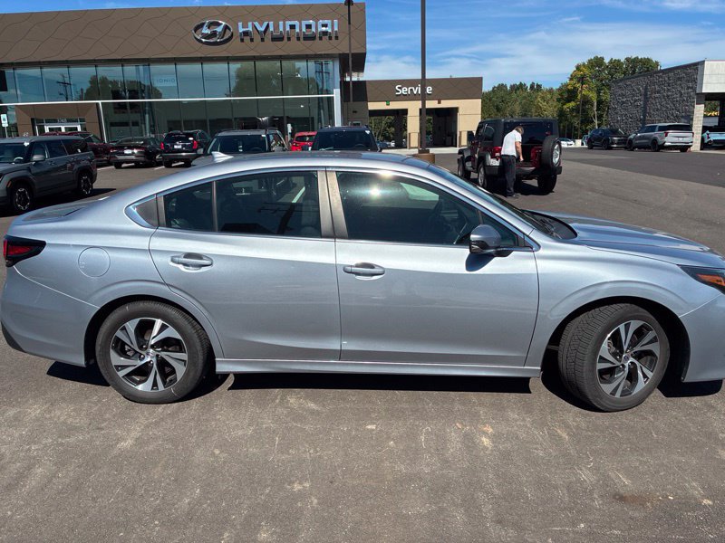 Used 2021 Subaru Legacy Premium AWD/4WD image 2