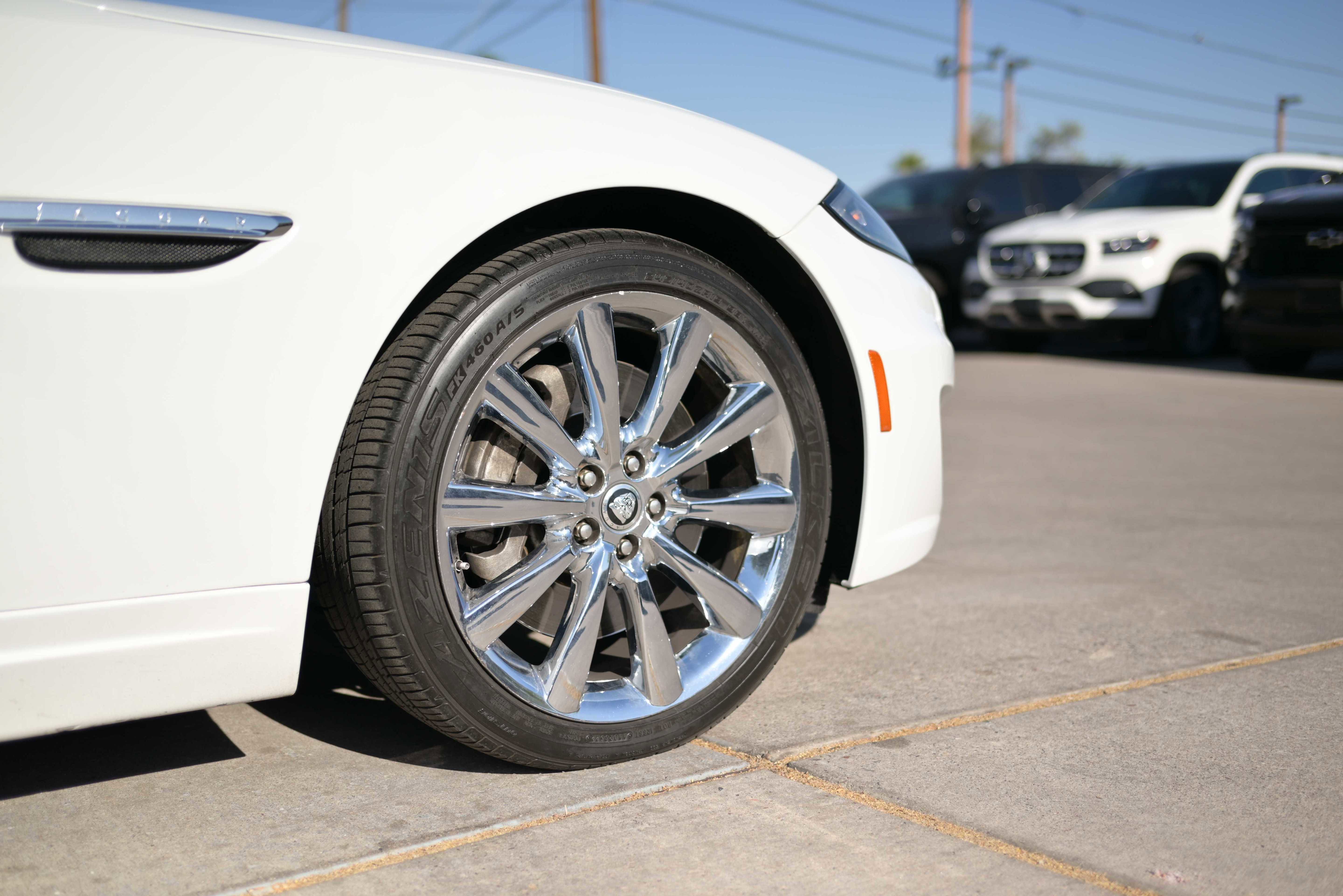 Used 2012 Jaguar XK Convertible image 19