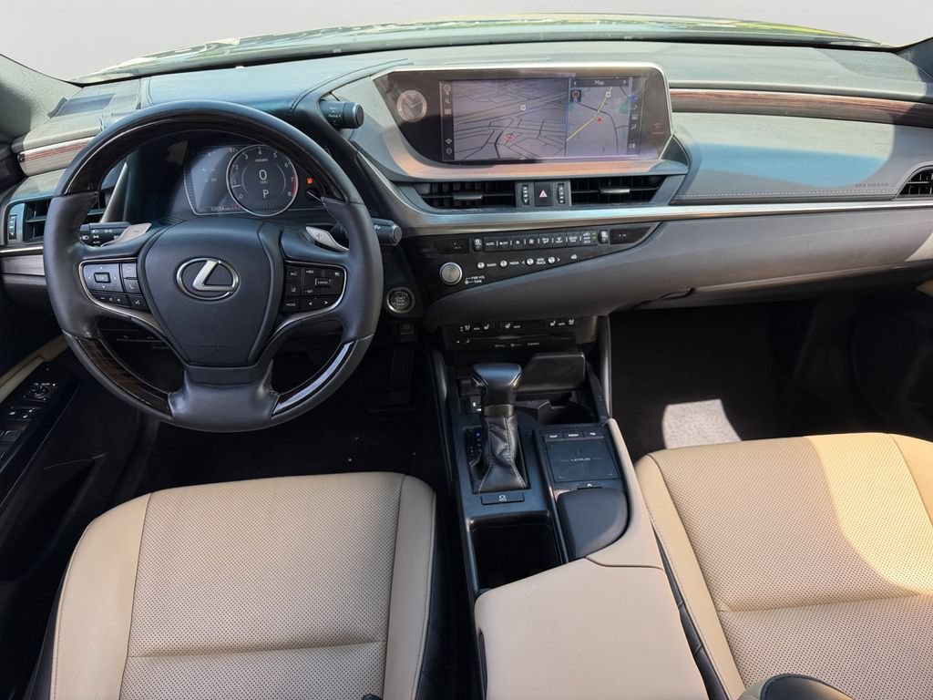 Used 2021 Lexus ES 350 w/ Premium Package FWD image 11
