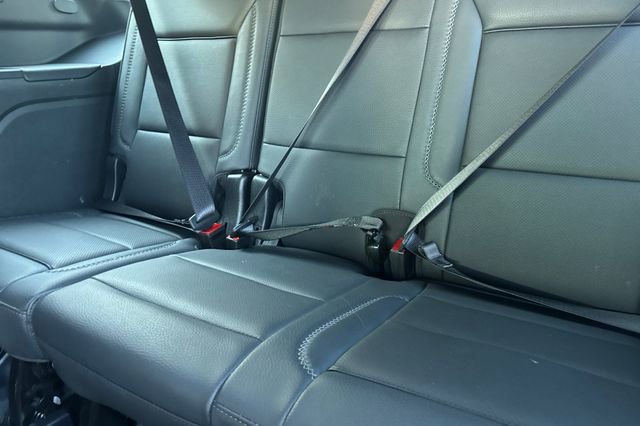 Used 2025 GMC Yukon Denali image 15