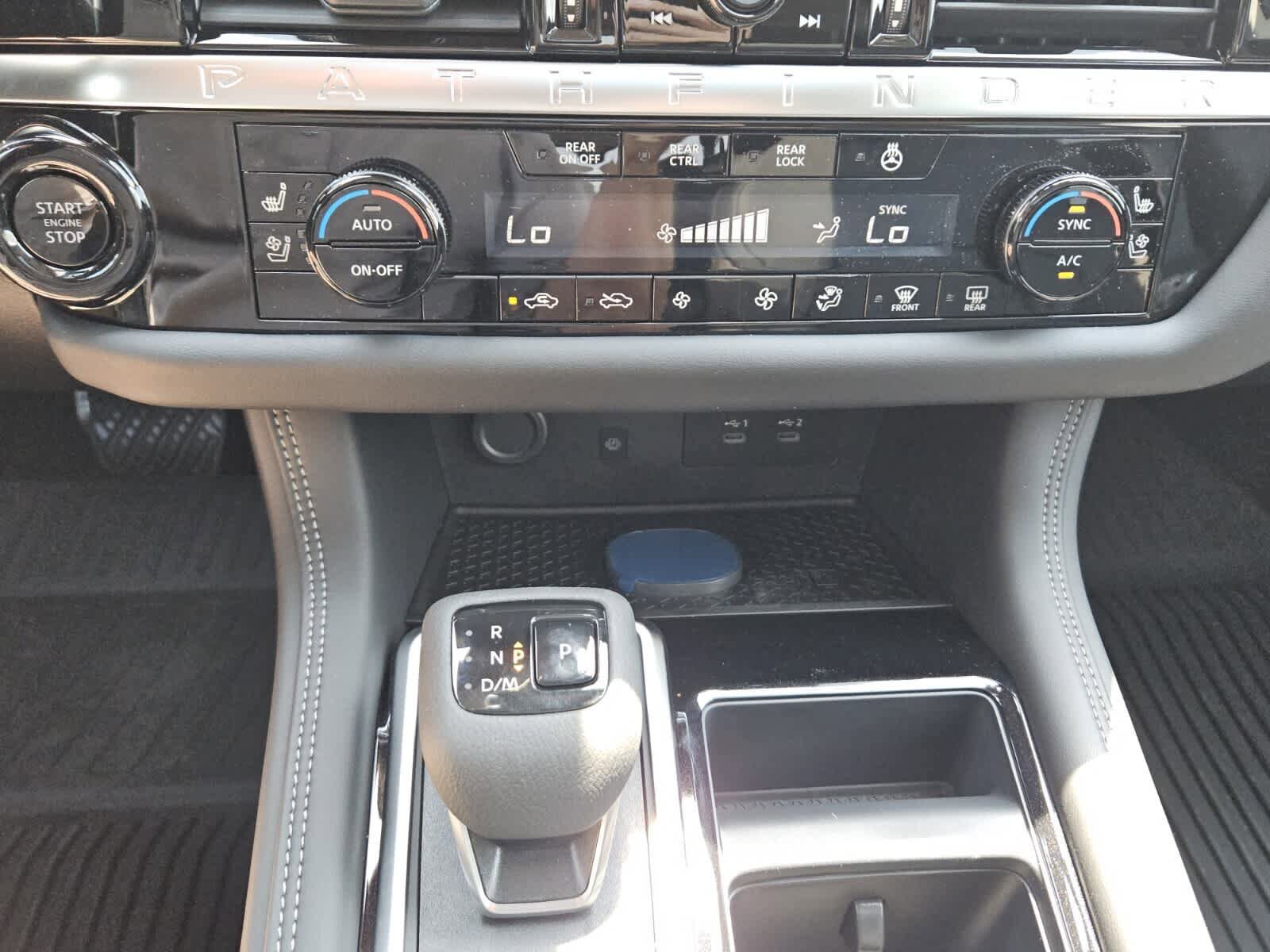 New 2026 Nissan Pathfinder Platinum FWD image 10