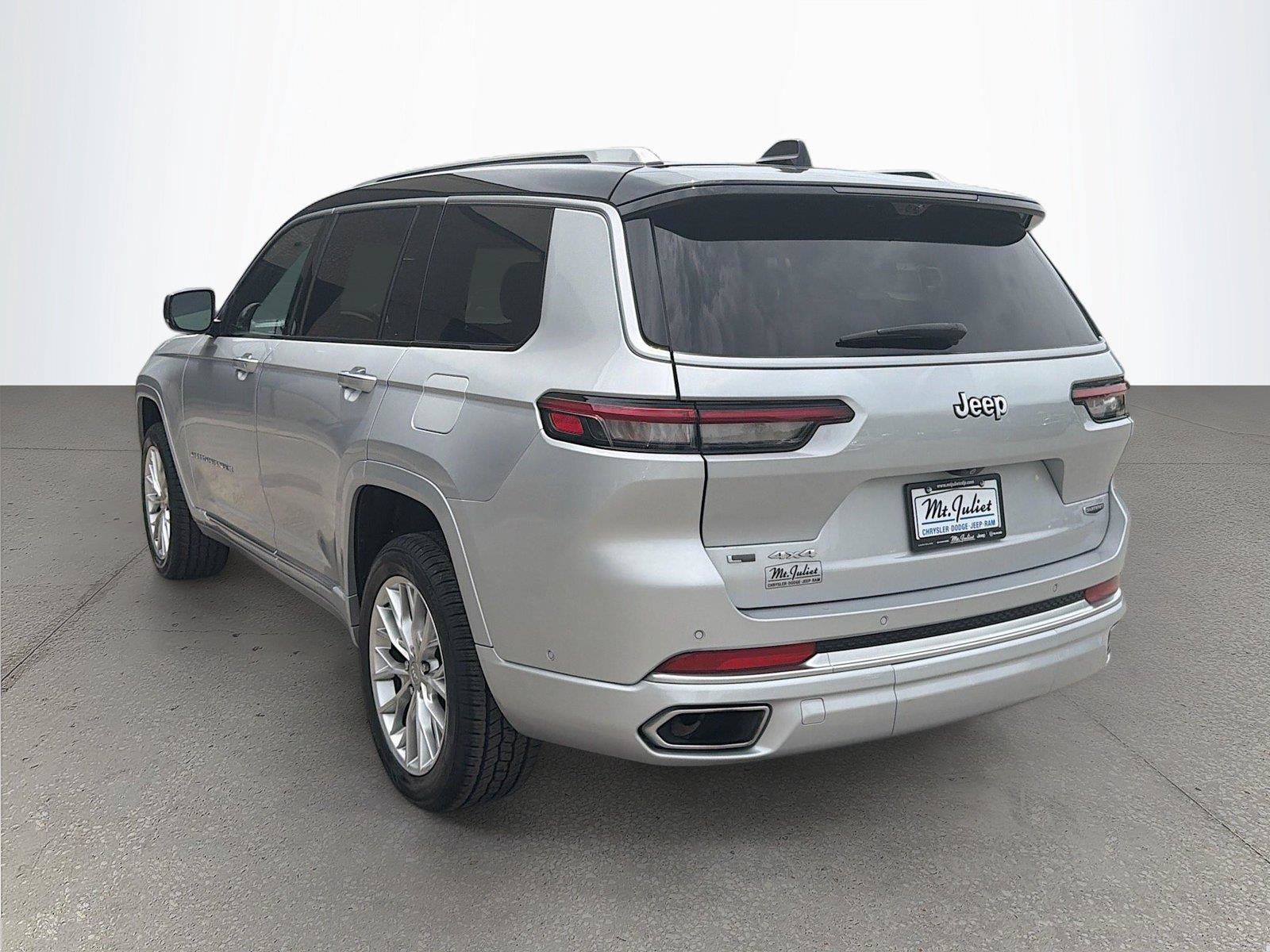 Used 2023 Jeep Grand Cherokee L Summit w/ Advanced Protech Group IV AWD/4WD image 6