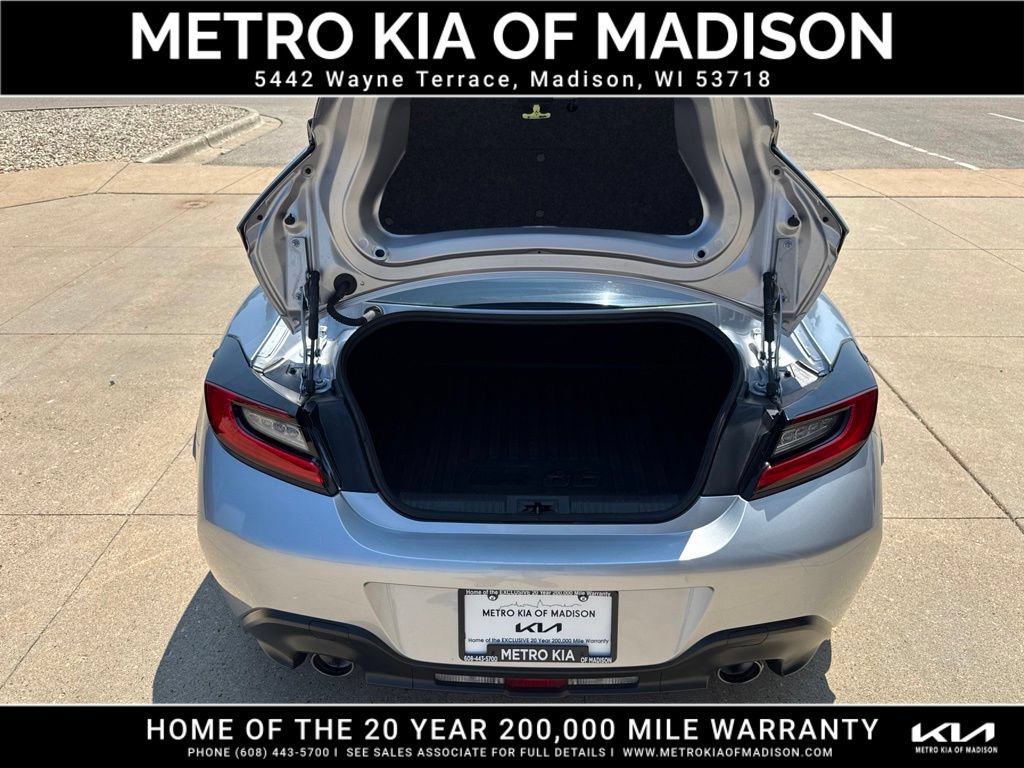 Used 2024 Toyota GR86 Premium RWD image 29