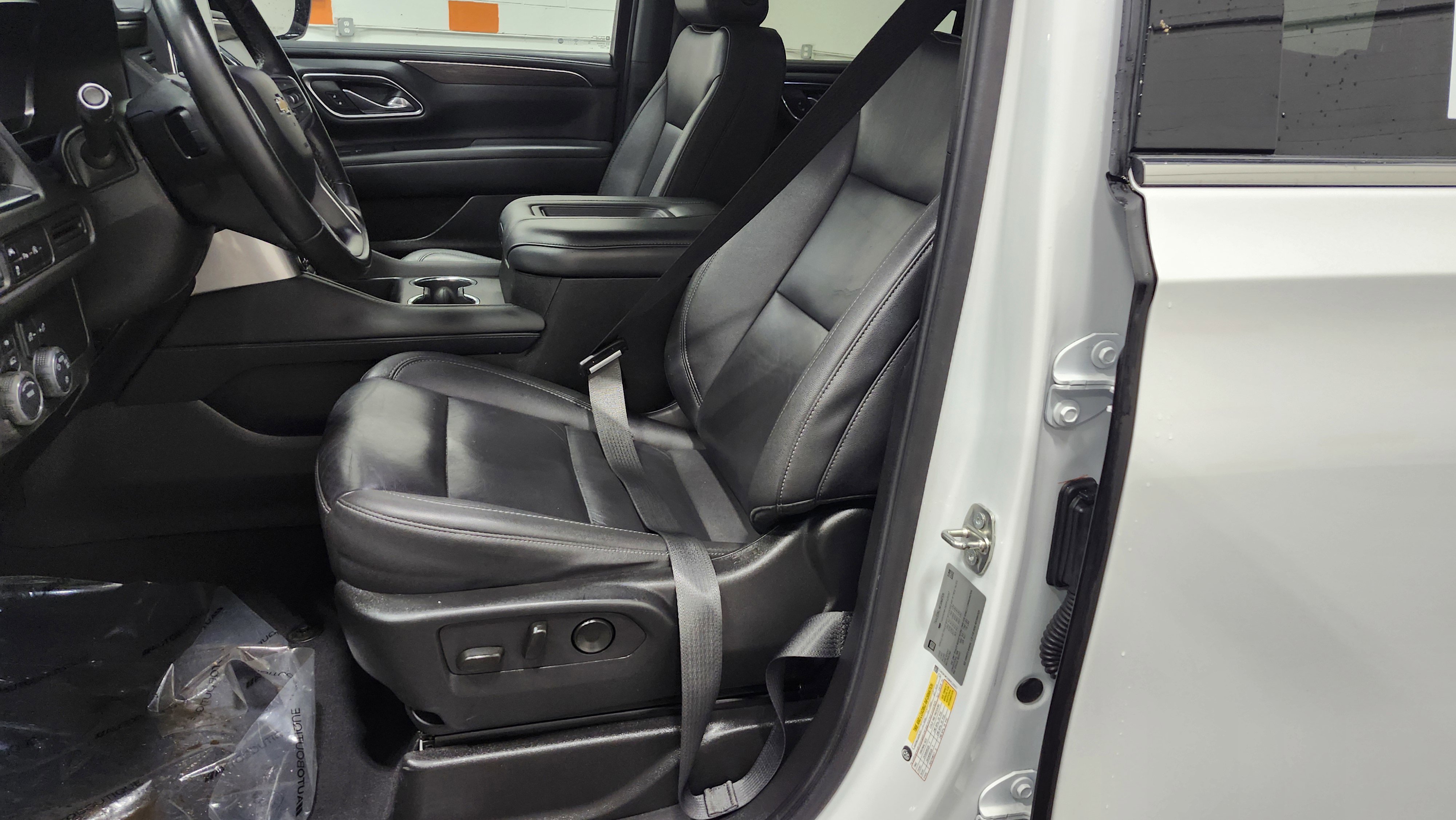 Used 2024 Chevrolet Tahoe LT image 25