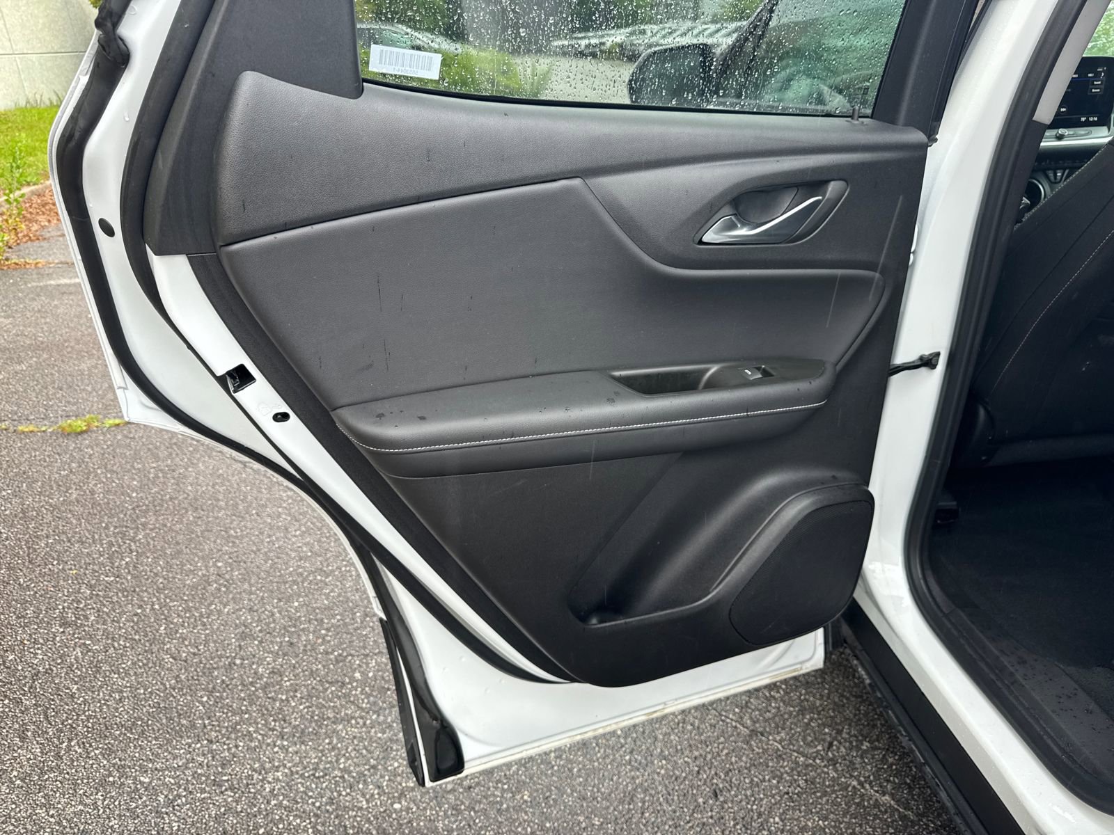 Used 2025 Chevrolet Blazer LT FWD image 21
