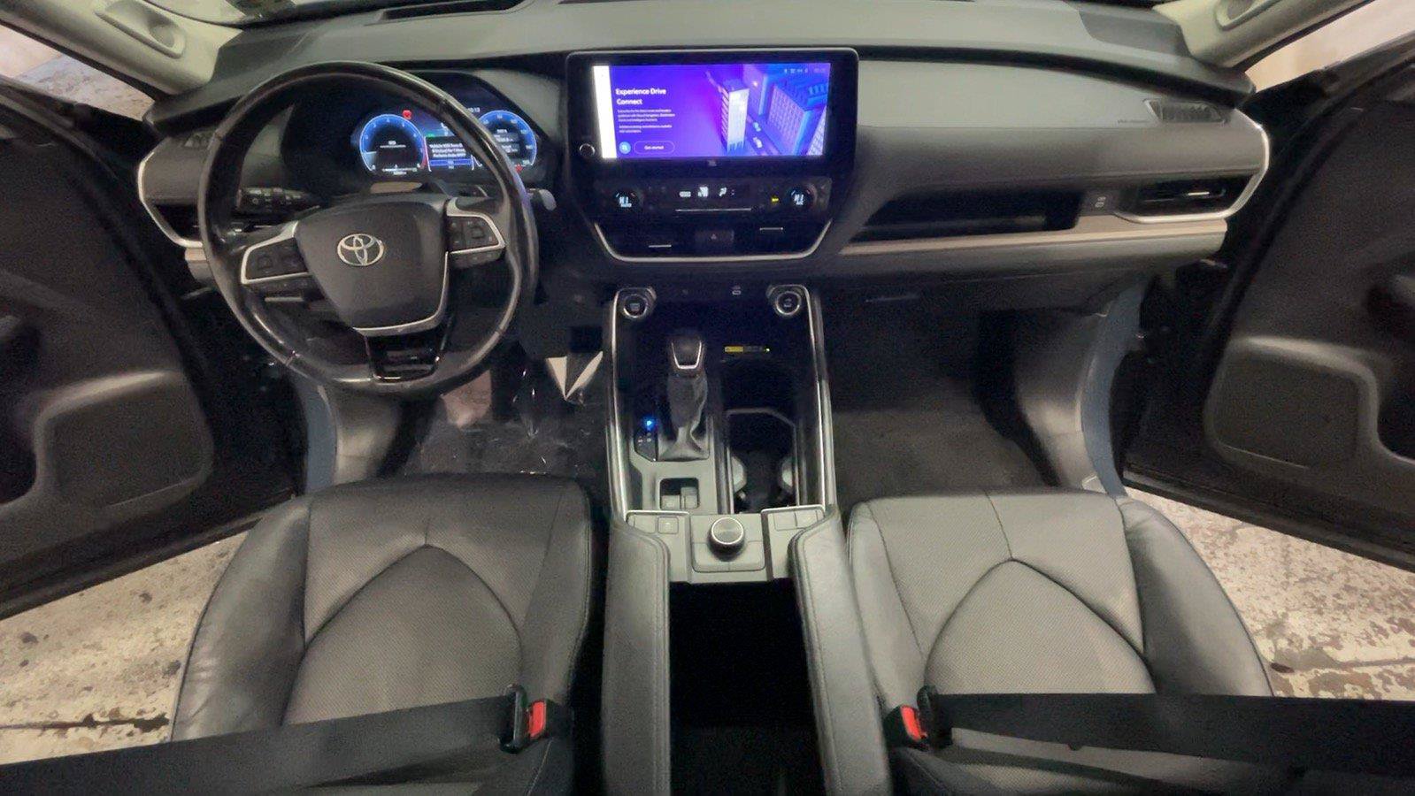 Used 2024 Toyota Grand Highlander AWD image 28