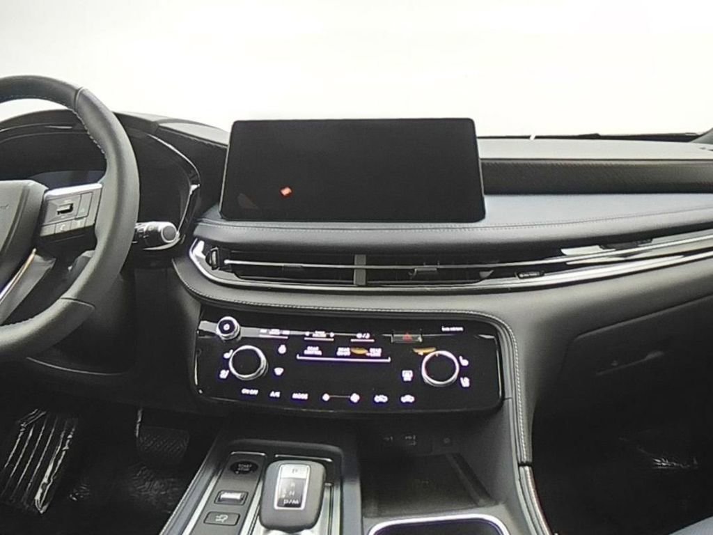 New 2026 INFINITI QX60 Sport w/ Dark Cargo Package image 19