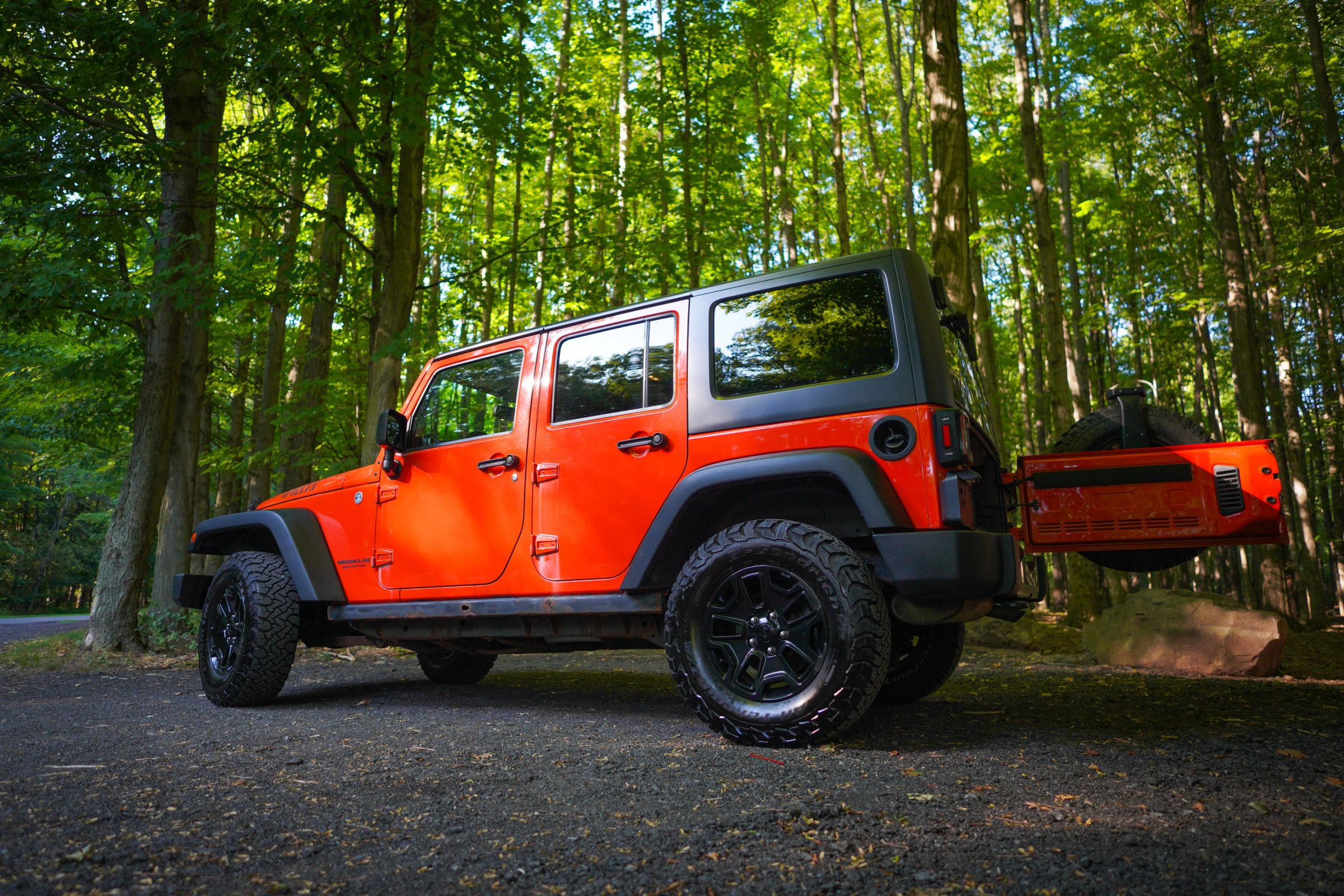 Used 2015 Jeep Wrangler Unlimited Sport AWD/4WD image 9