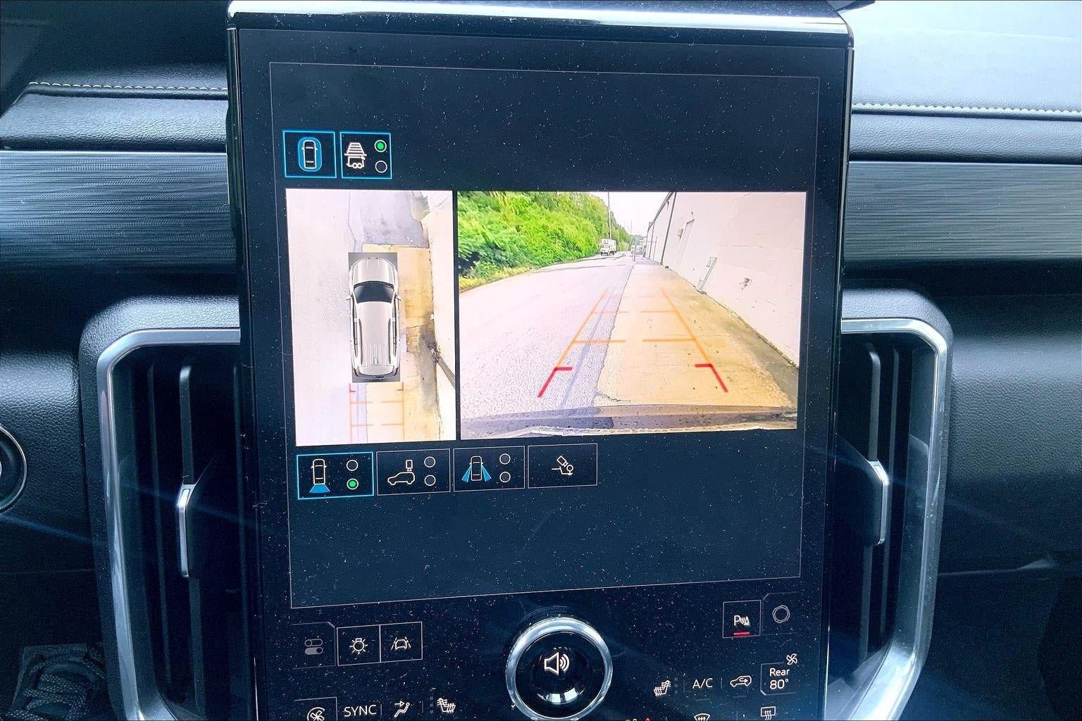 Used 2025 GMC Acadia Elevation FWD image 22