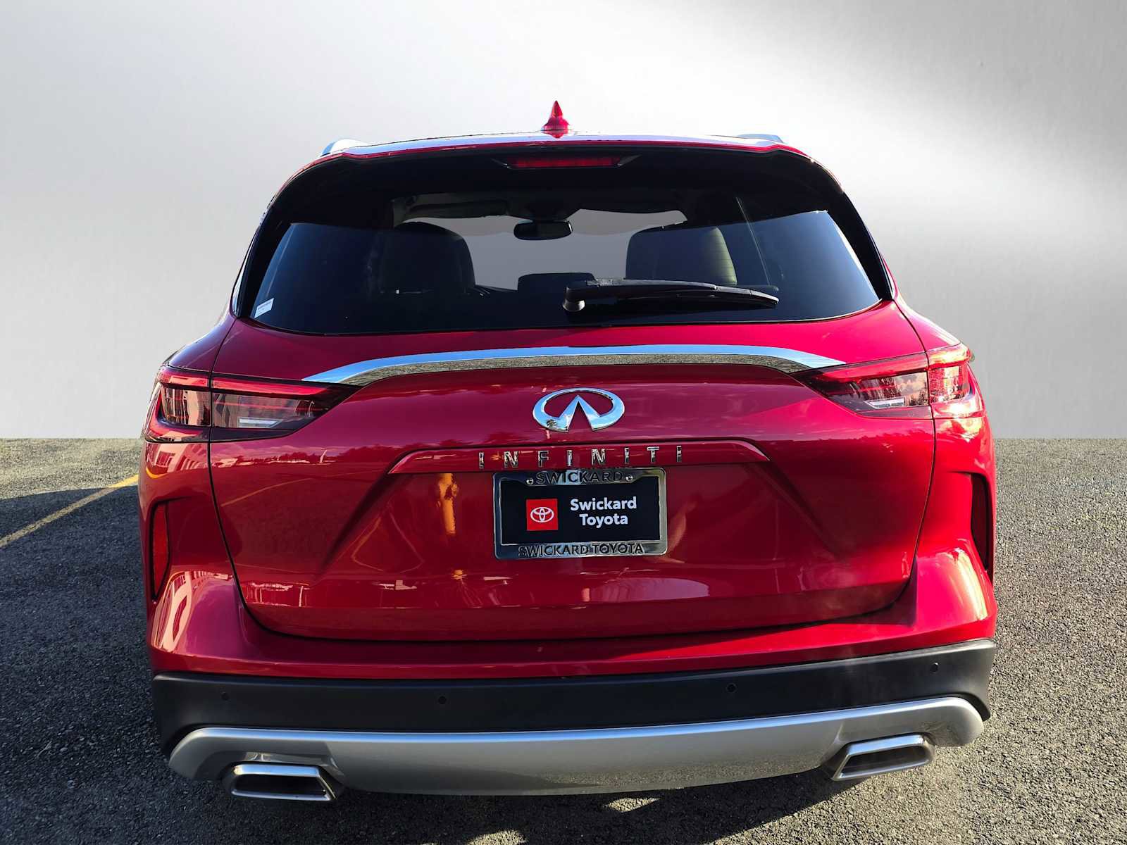 Used 2022 INFINITI QX50 Sensory image 4