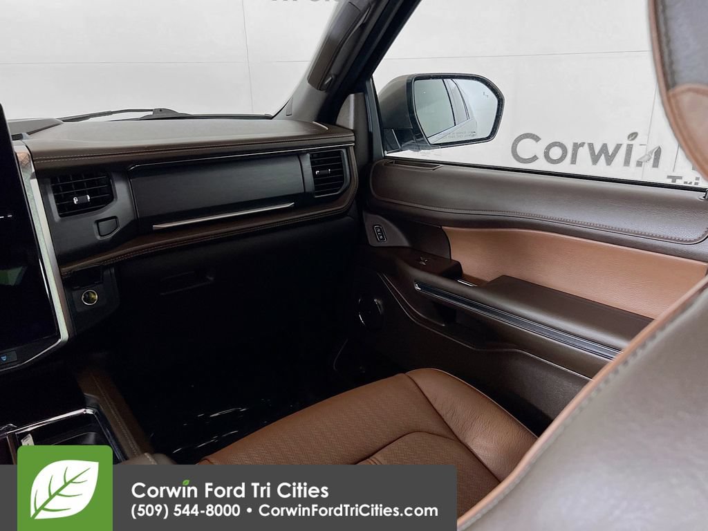 Used 2024 Ford Expedition Max King Ranch AWD/4WD image 29