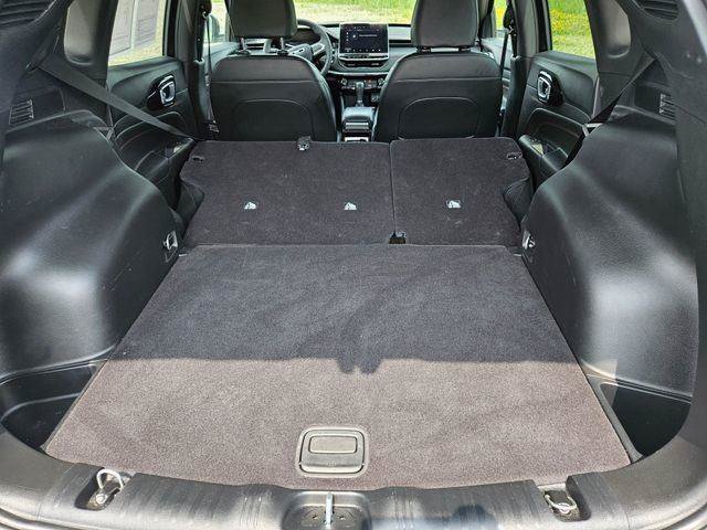 Used 2025 Jeep Compass Trailhawk AWD/4WD image 16