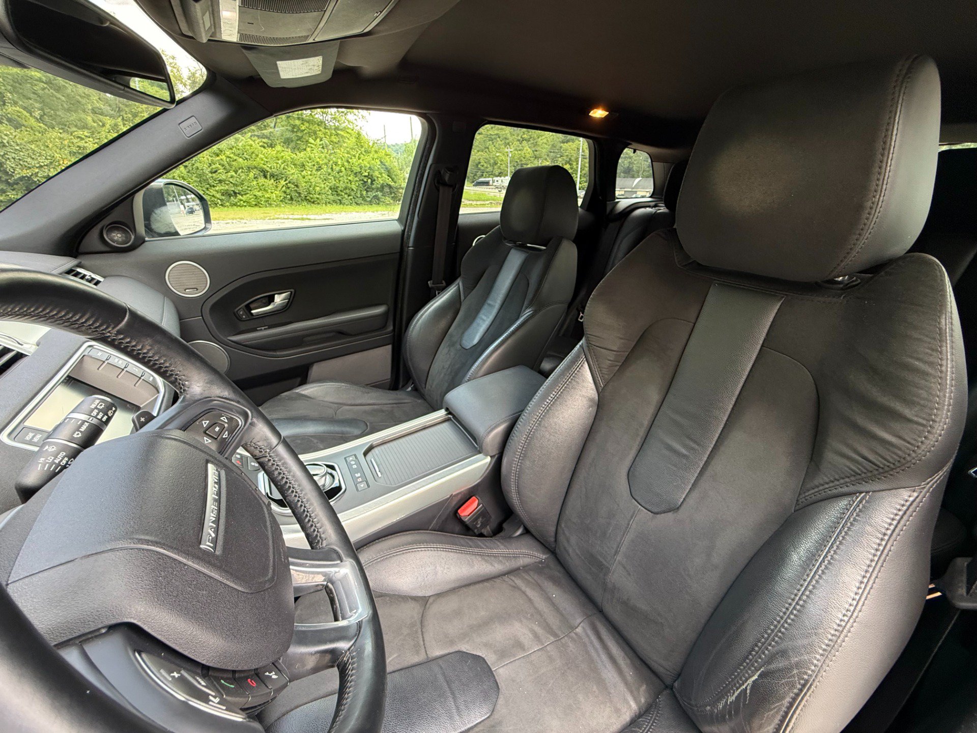 Used 2014 Land Rover Range Rover Evoque Pure AWD/4WD image 11