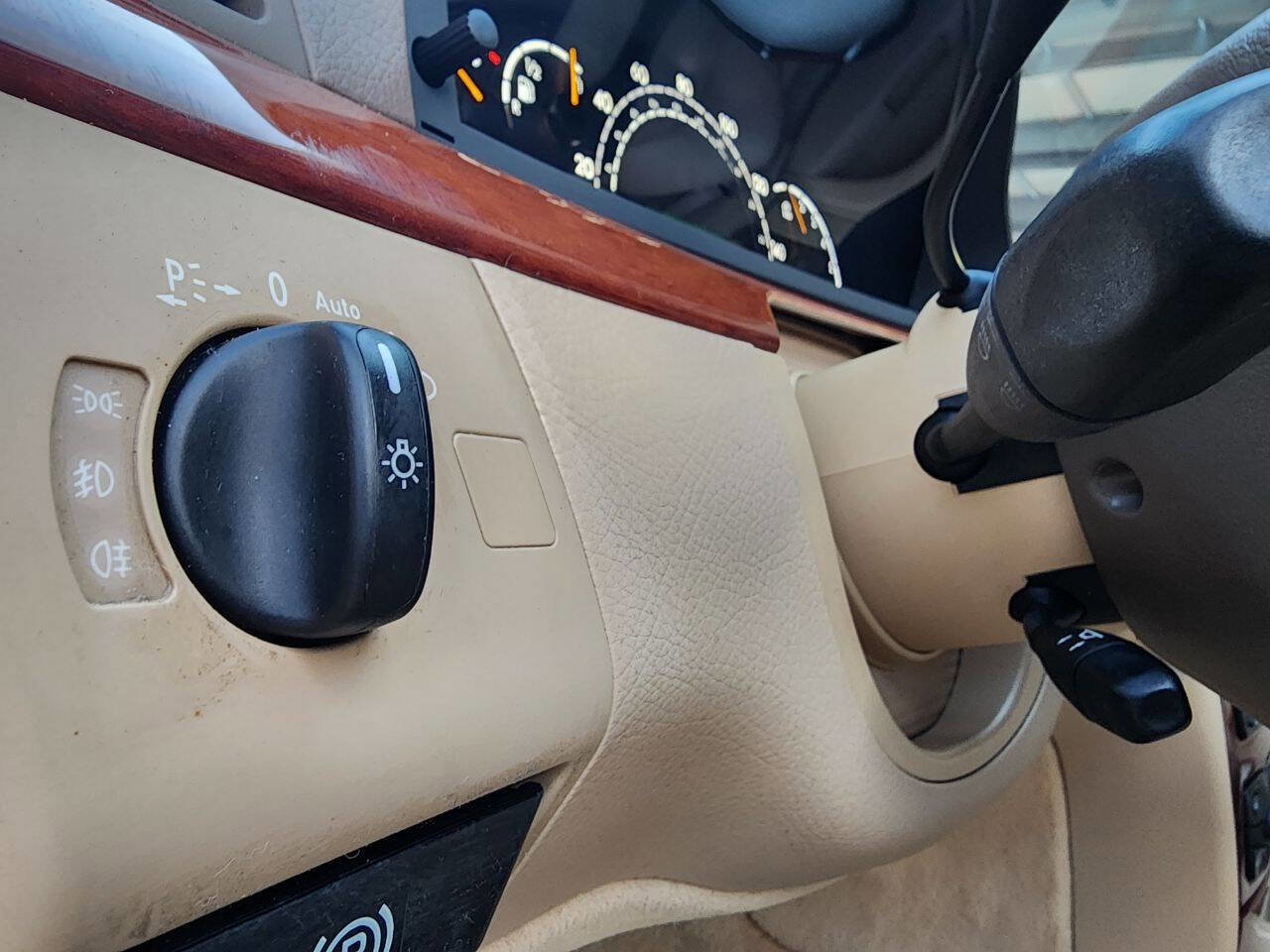 Used 2001 Mercedes-Benz S 430 image 26