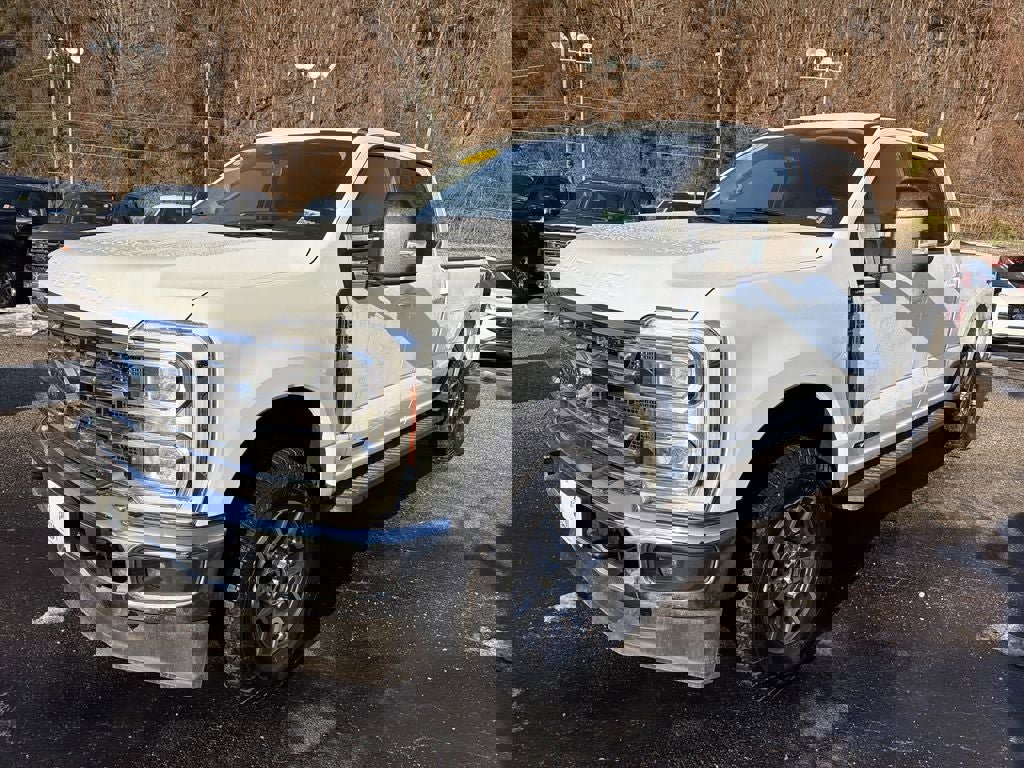 Used 2024 Ford F250 Lariat image 11