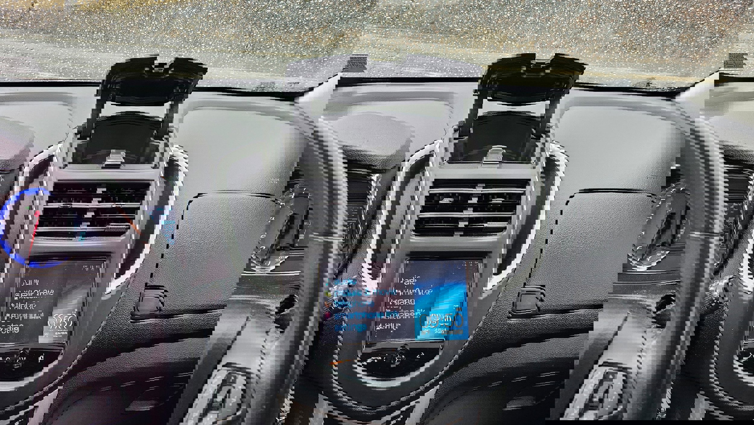 Used 2015 Chevrolet Trax LT w/ LT Sun and Sound Package image 26