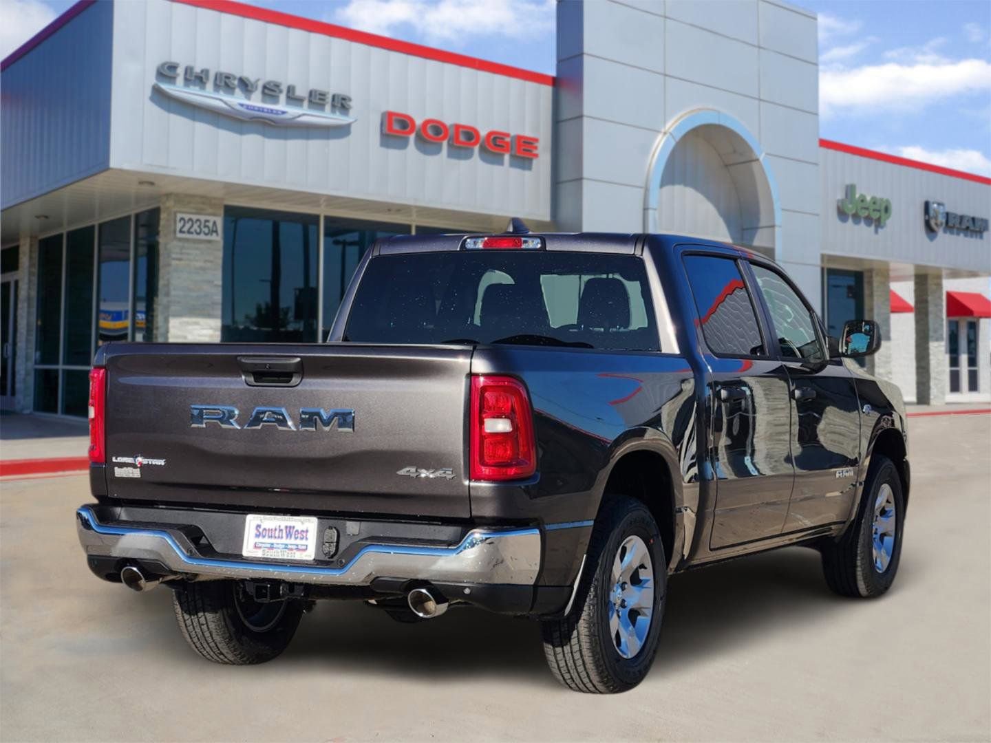 New 2026 RAM 1500 4x4 Crew Cab image 5