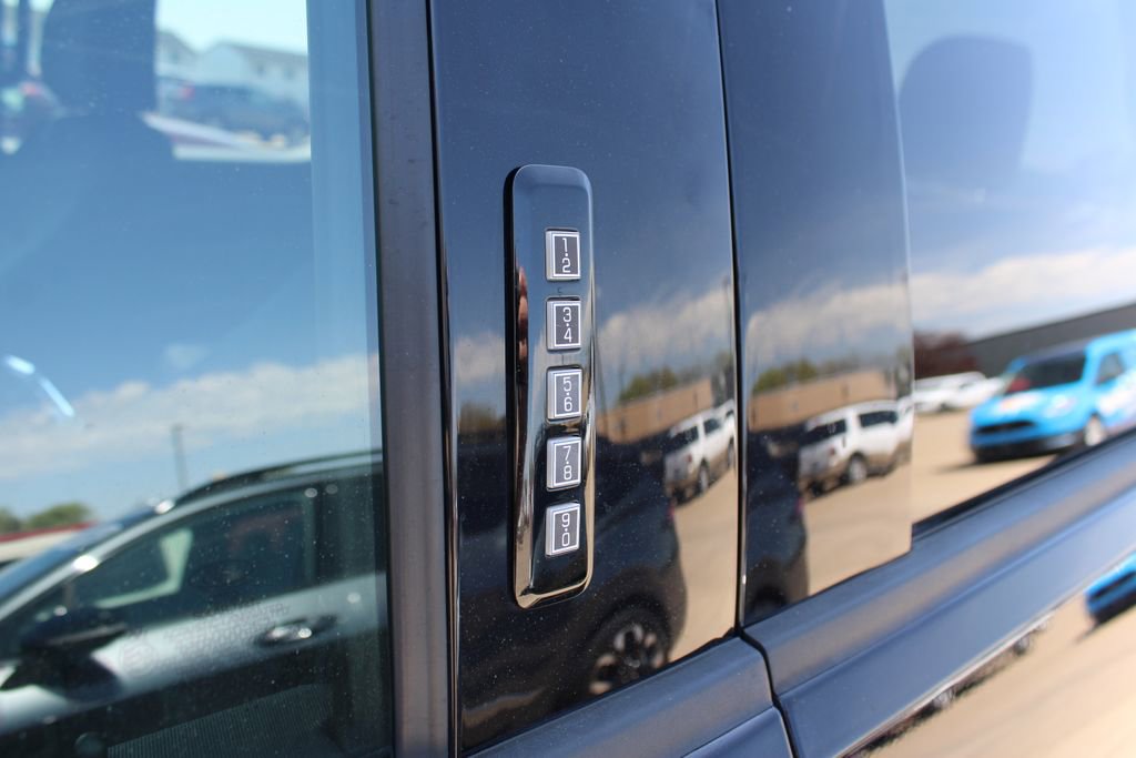 Used 2022 Ford F150 XLT w/ Equipment Group 302A High image 37