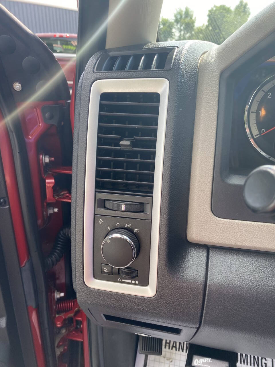 Used 2010 Dodge Ram 1500 Truck SLT AWD/4WD image 13