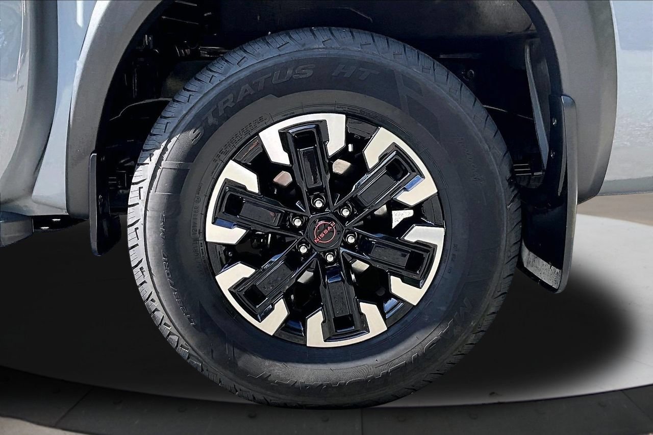 Used 2022 Nissan Frontier PRO-4X AWD/4WD image 33