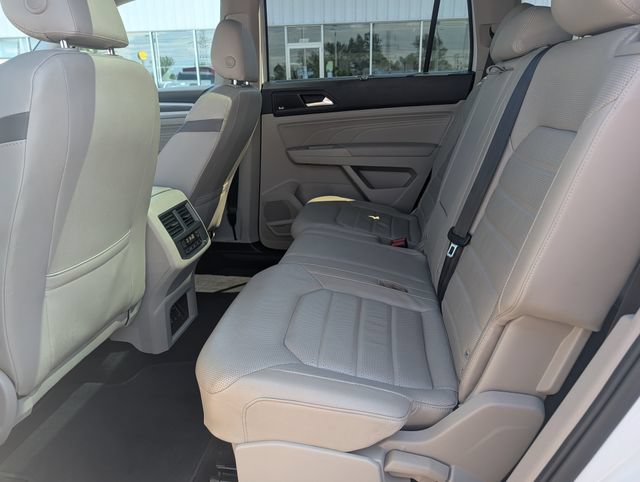 Used 2021 Volkswagen Atlas SEL Premium AWD/4WD image 16