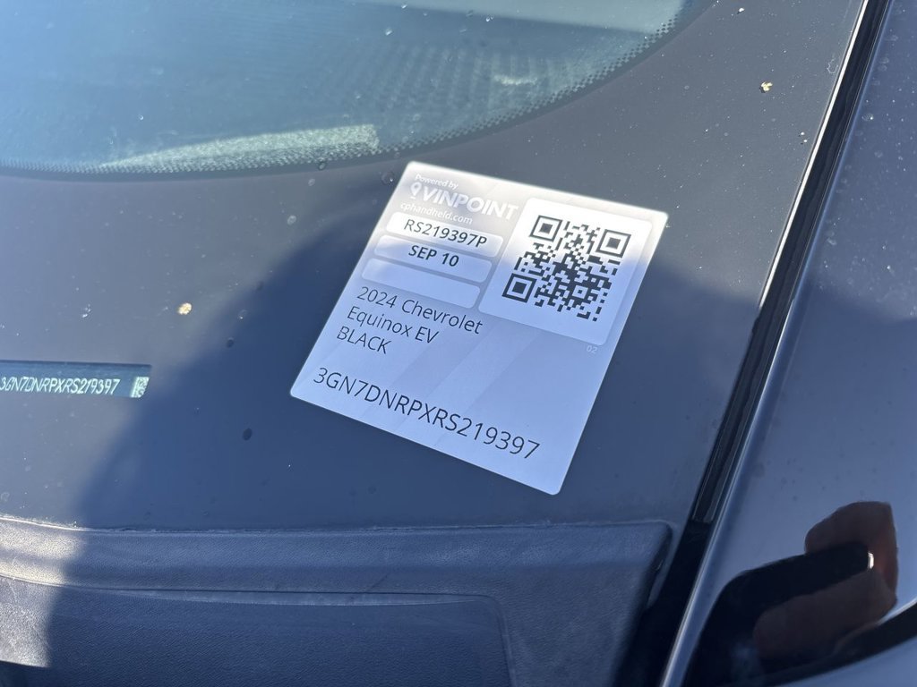 Certified 2024 Chevrolet Equinox EV RS FWD image 37