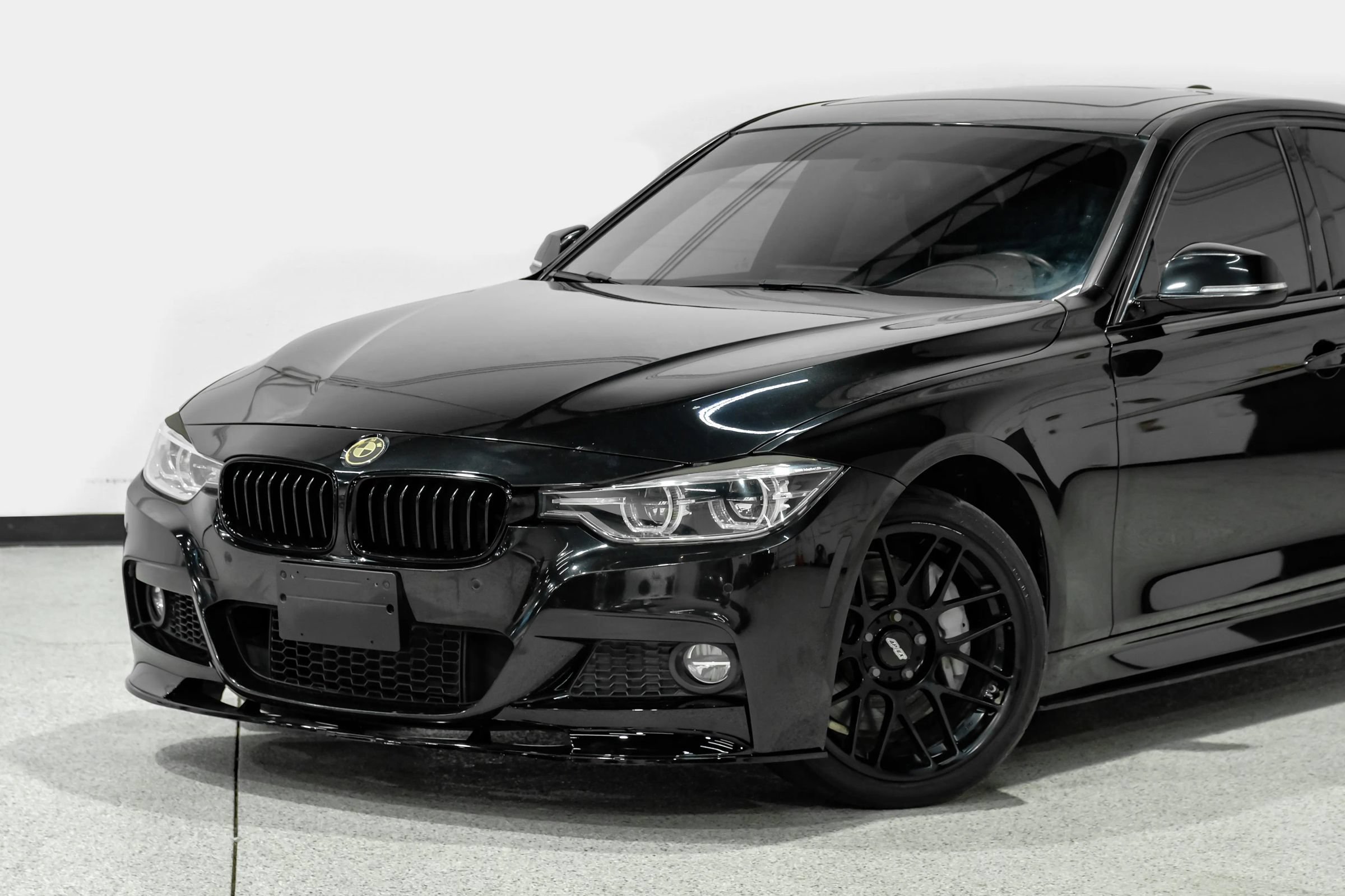 Used 2017 BMW 340i Sedan RWD image 10