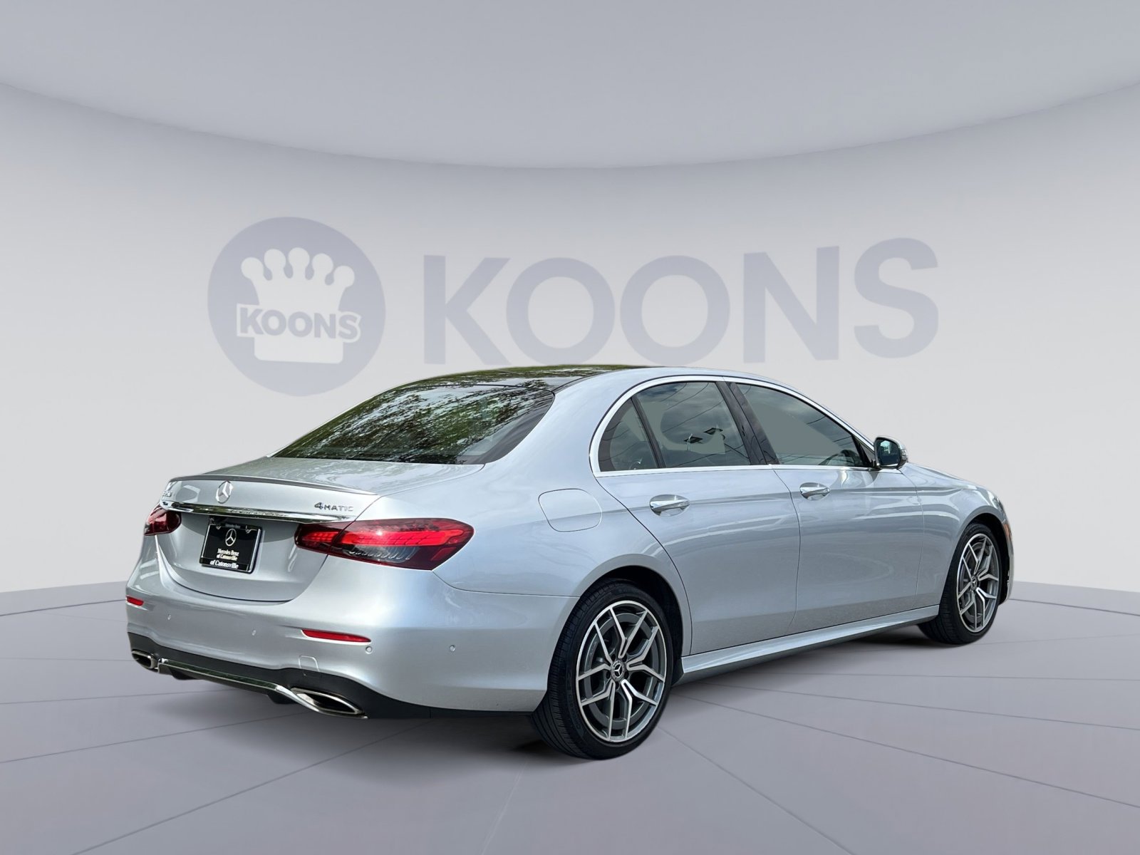 Certified 2021 Mercedes-Benz E 350 4MATIC Sedan w/ Premium Package image 5