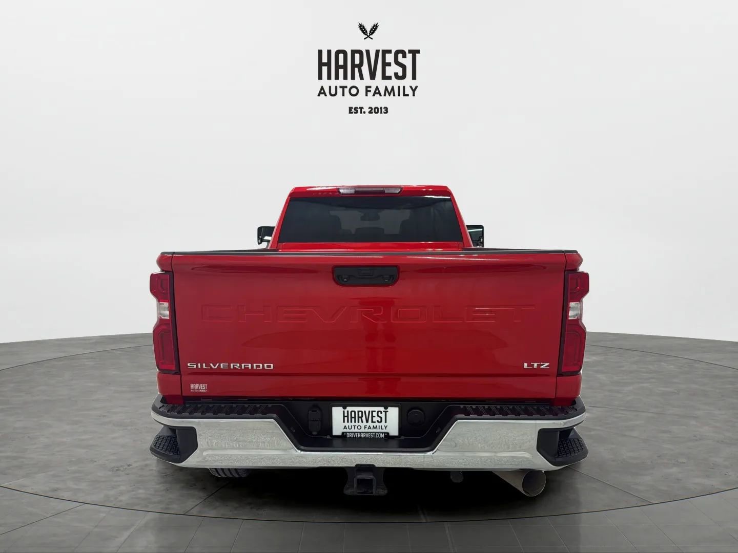 Used 2024 Chevrolet Silverado 3500 LTZ w/ LTZ Convenience Package AWD/4WD image 5