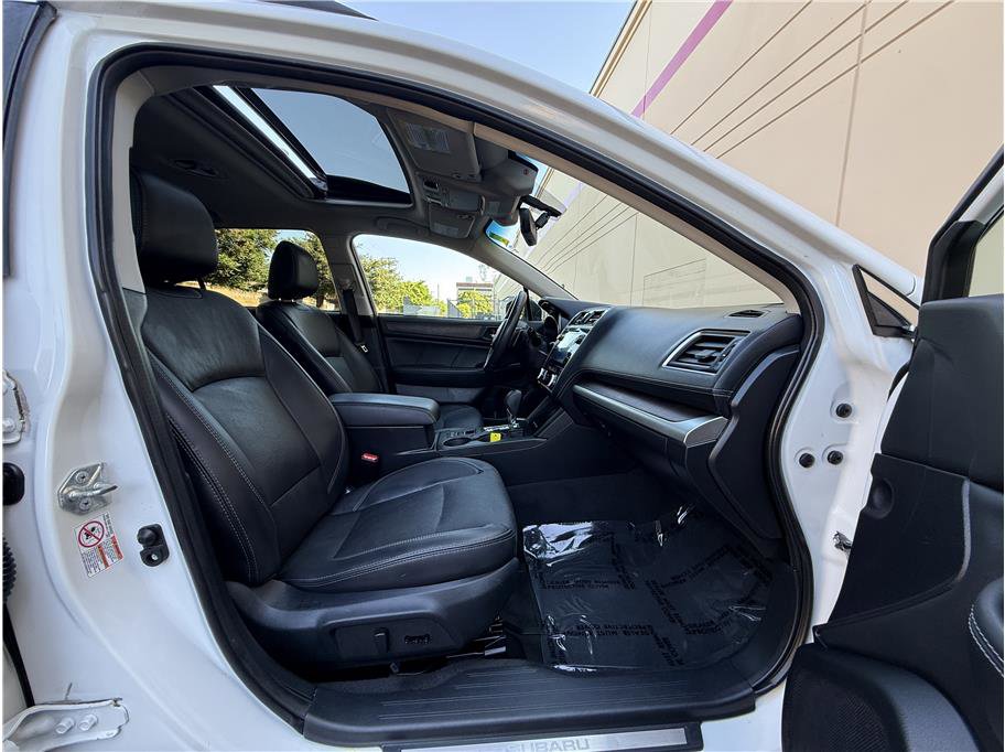 Used 2019 Subaru Outback 2.5i Limited w/ Popular Package #2 AWD/4WD image 14