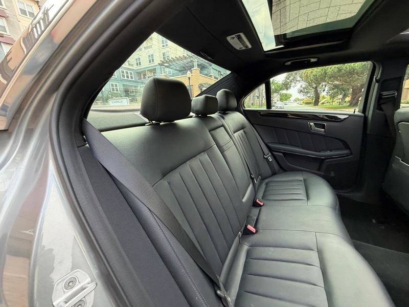 Used 2010 Mercedes-Benz E 550 Sedan image 43
