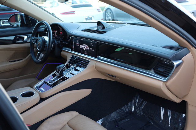 Used 2017 Porsche Panamera image 44