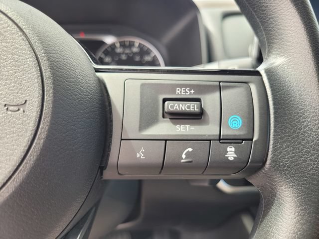 Certified 2023 Nissan Rogue SV FWD image 27