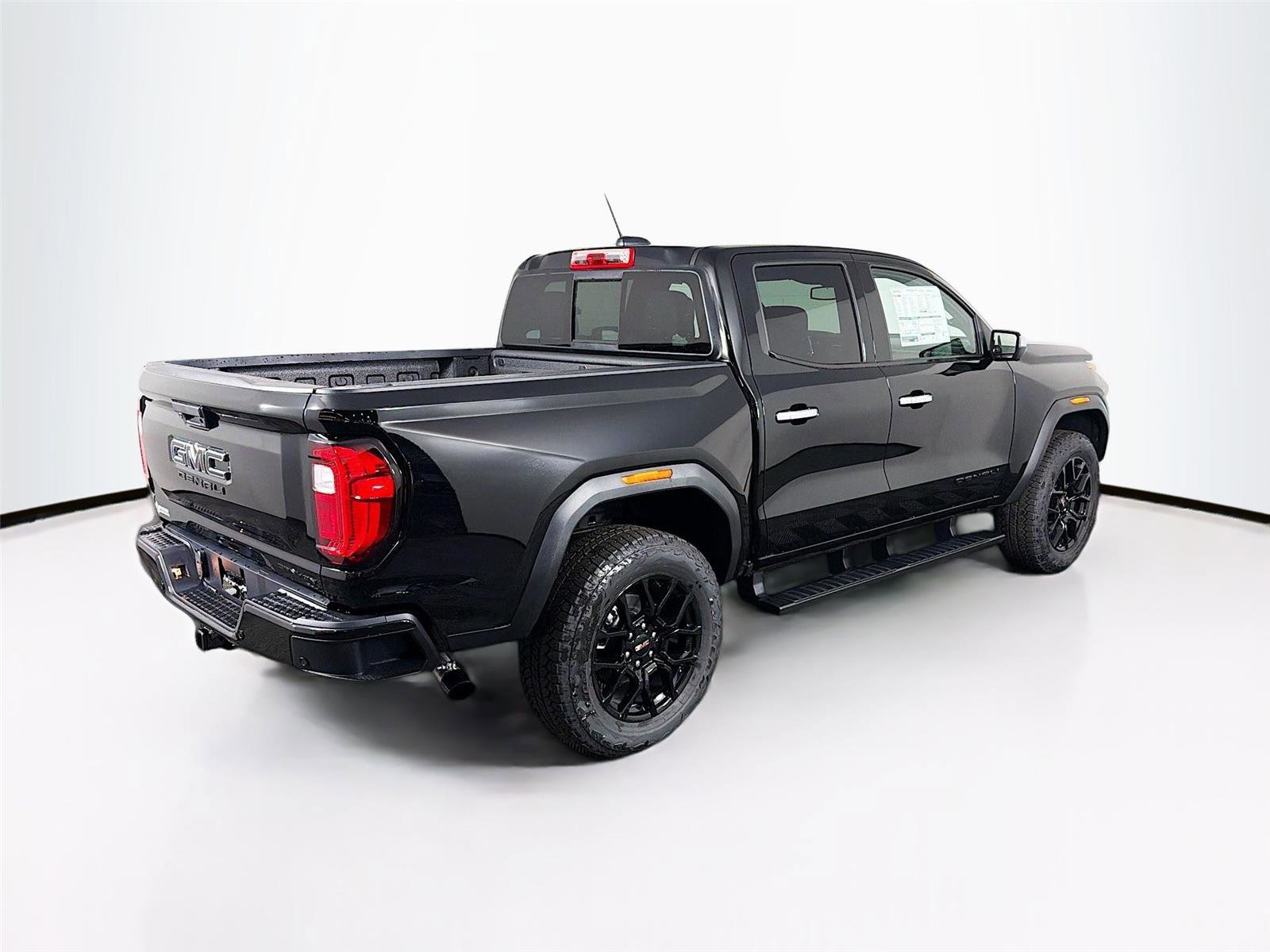 New 2026 GMC Canyon Denali w/ LPO, Denali Black Edition image 7