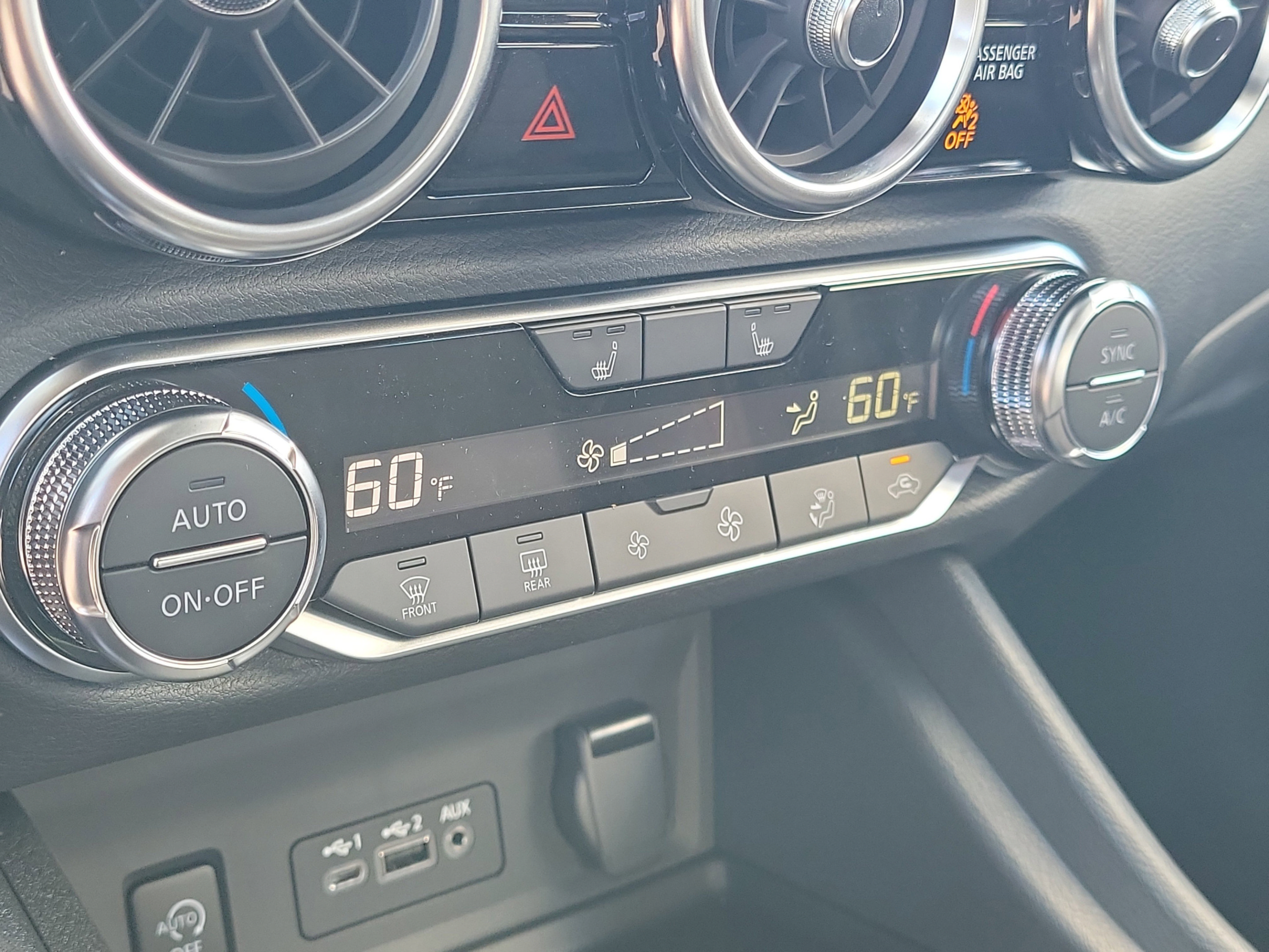New 2025 Nissan Sentra SR FWD image 23