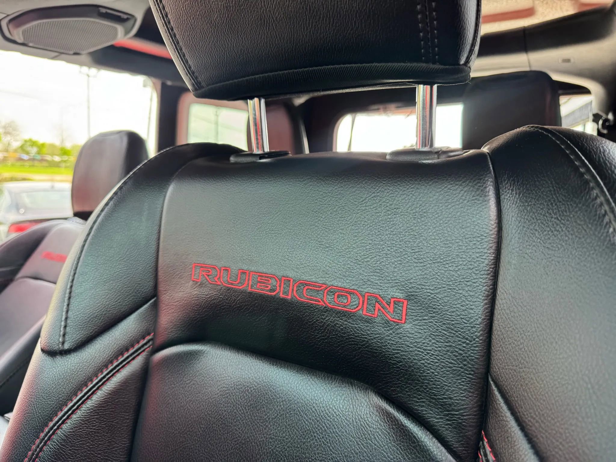 Used 2018 Jeep Wrangler Unlimited Rubicon image 11
