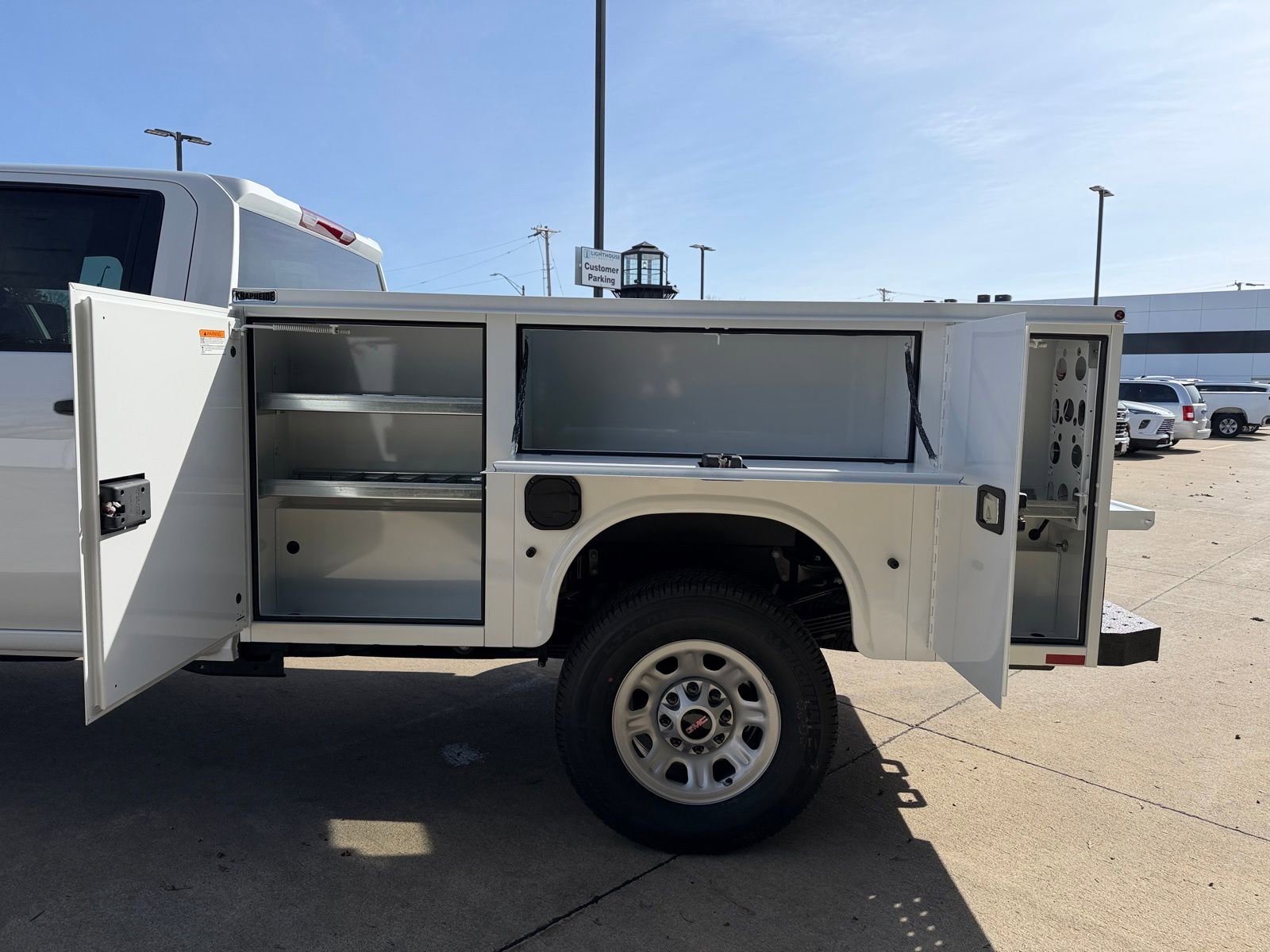 New 2026 GMC Sierra 3500 Pro w/ Convenience Package image 32